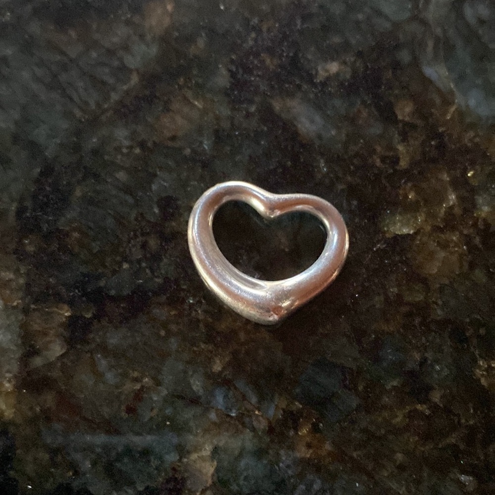 Tiffany & CO Elsa Peretti  open heart pendant - Picture 4 of 5